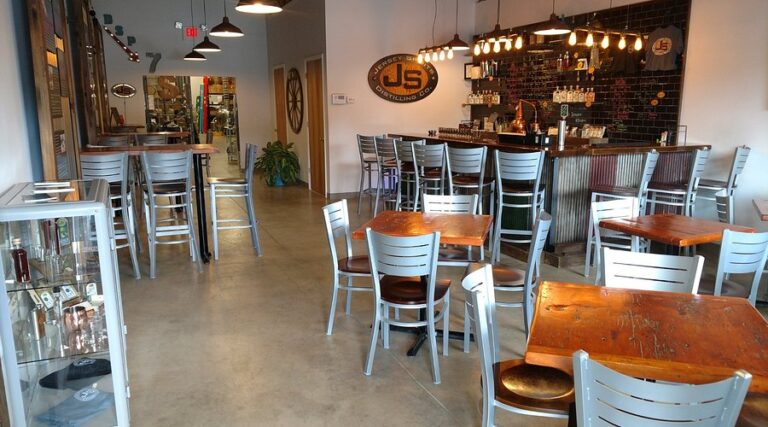 our craft tasting room 768x427
